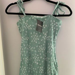 NWT Forever 21 Size S ribbed floral sage dress